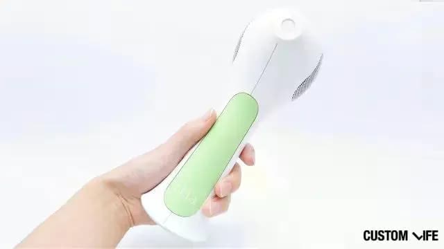 パーソナルレーザー脱毛器 4Xを持っている画像