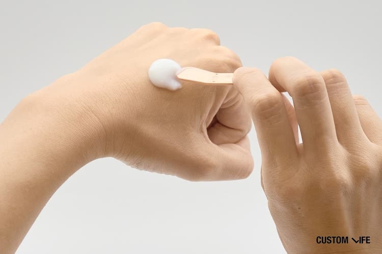 薬用リンクルストレッチジェル テクスチャ