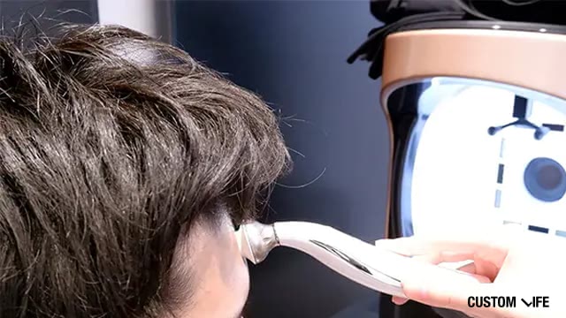 肌診断の様子