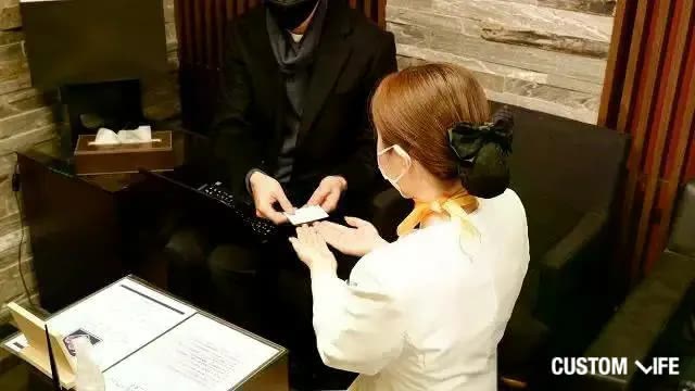 メンズTBC新宿本店のスタッフさんと編集部員