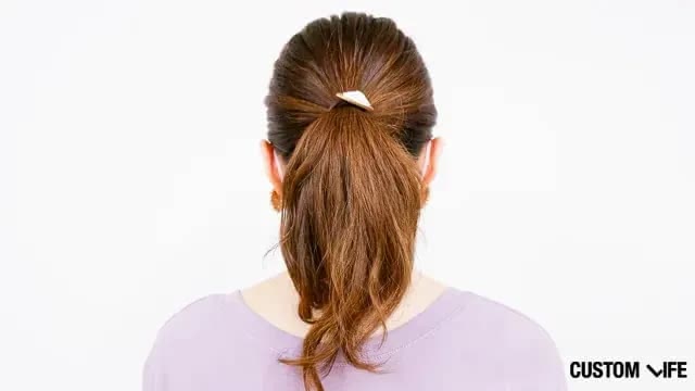若い女性の髪