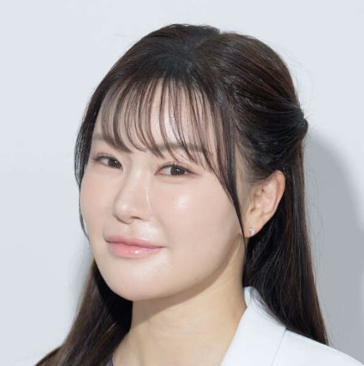 鶴田 葵 先生