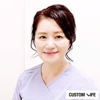 美容皮膚科医の宇井先生