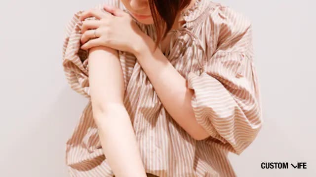脱毛を悩む女性